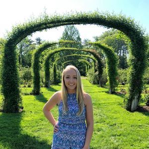 Meet your Posher, Nicole